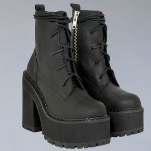 UNIF CHOKE BLACK LEATHER PLATFORM BOOTS WOMEN’S SZ. 9 USED WITH ORIGINAL BOX